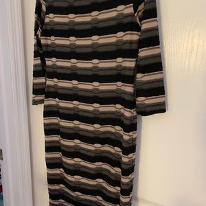 Black and beige Sharagono sweater dress
